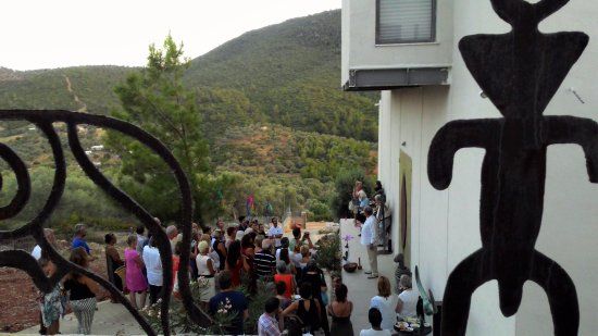 Ender Güzey Museum ARThill